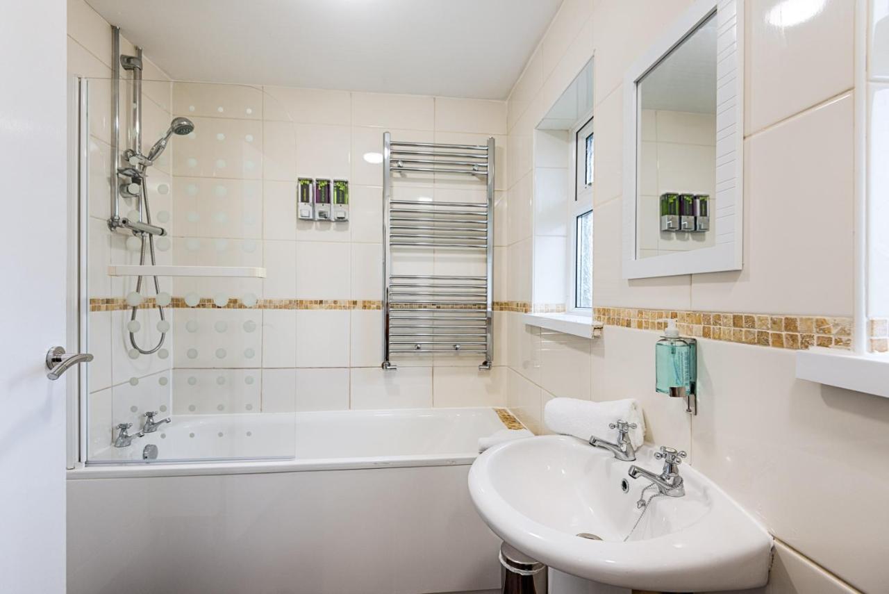 Private Parking, Garden, Close To Beach! Swansea Exterior foto